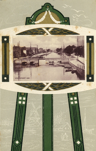 12749 Gezicht op de Eem met haven en schepen en de spoorbrug te Amersfoort uit het zuidoosten; met op de achtergrond de ...